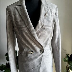 Two button tan and black striped bkazer